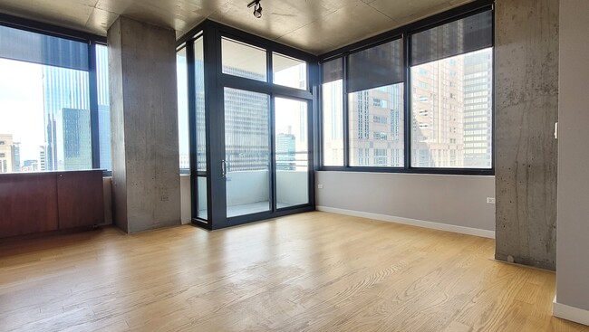 Photo - 235 W Van Buren St Unit 2015