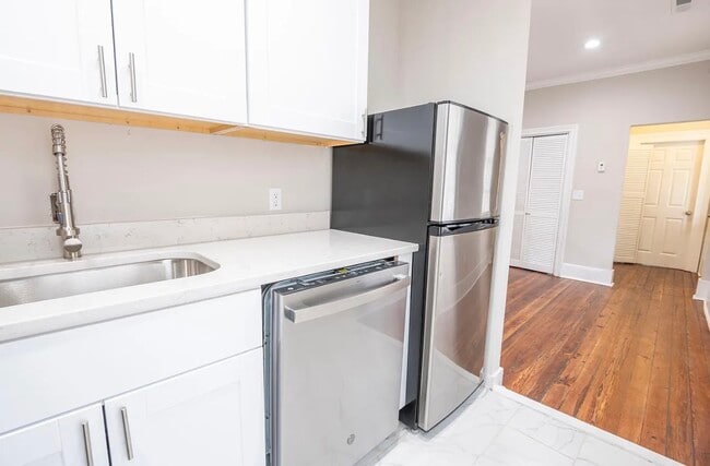 Building Photo - 61 Logan St Unit A