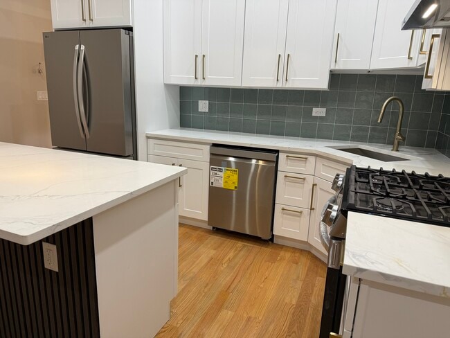 Photo - 912 N Ashland Ave Unit 1A