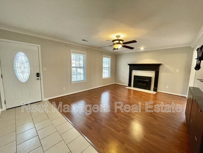 Photo - 490 Greywalls Ct