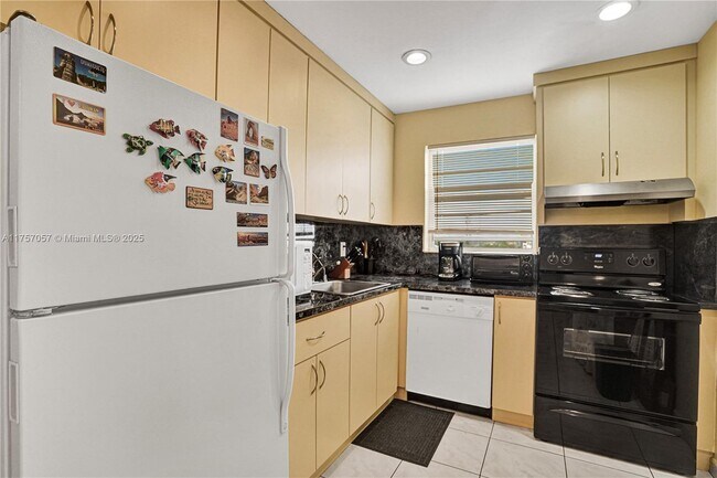Photo - 7150 Indian Creek Dr Unit 505