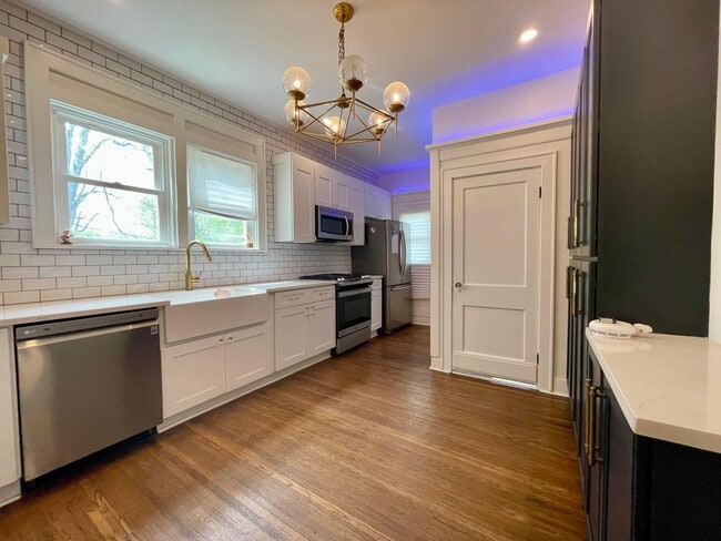 Photo - 747 Malvern Ave