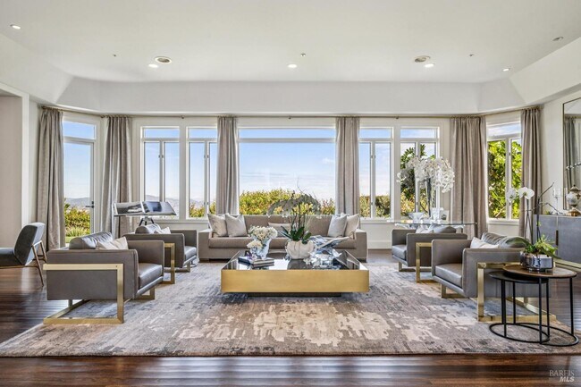 Photo - 138 Gilmartin Dr