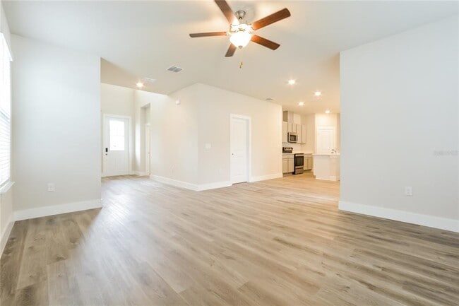 Photo - 352 Whiteheart Dr