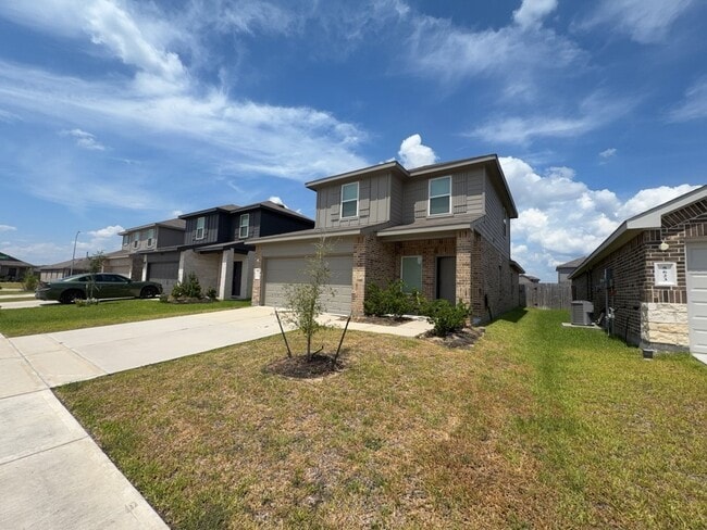 5619 Vintage Oakmont Dr