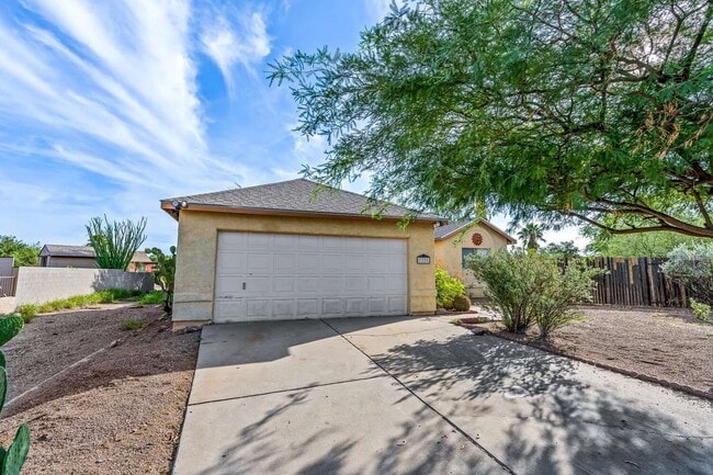 Building Photo - 7221 S Camino Alegre