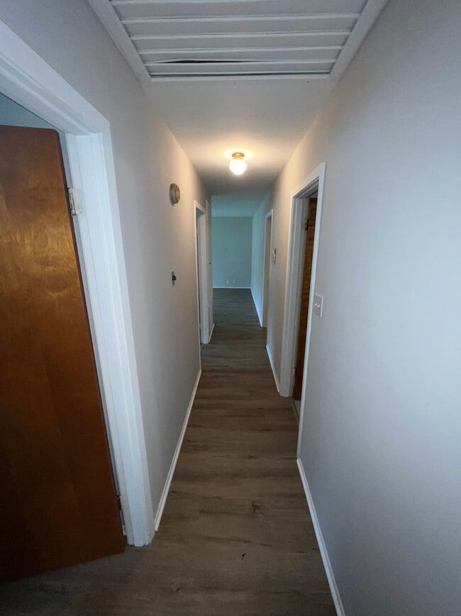 Photo - 3 bed, 1.5 bath!