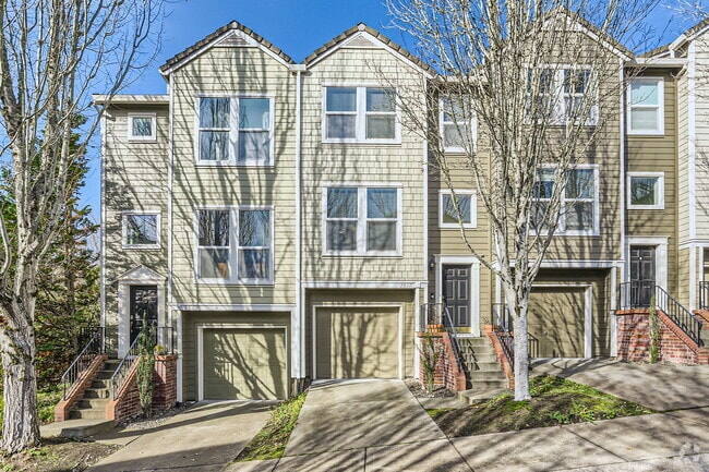Building Photo - 2817 NW Kennedy Ct Rental