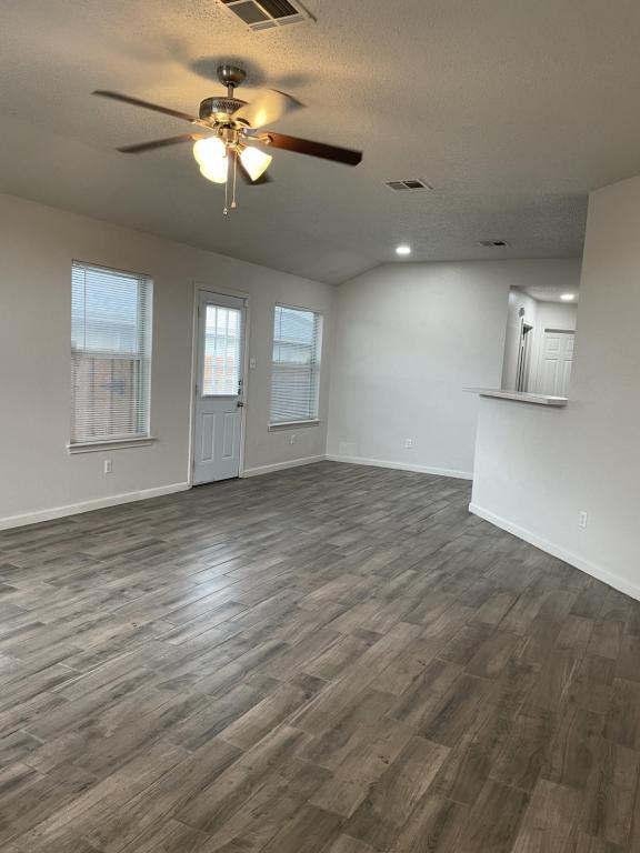 Photo - 2211 Garrett Dr