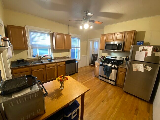 Photo - 294 Highland Ave Unit 1