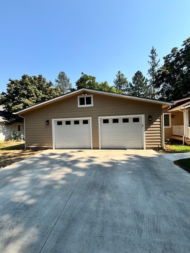 10708 N Nelson Rd
