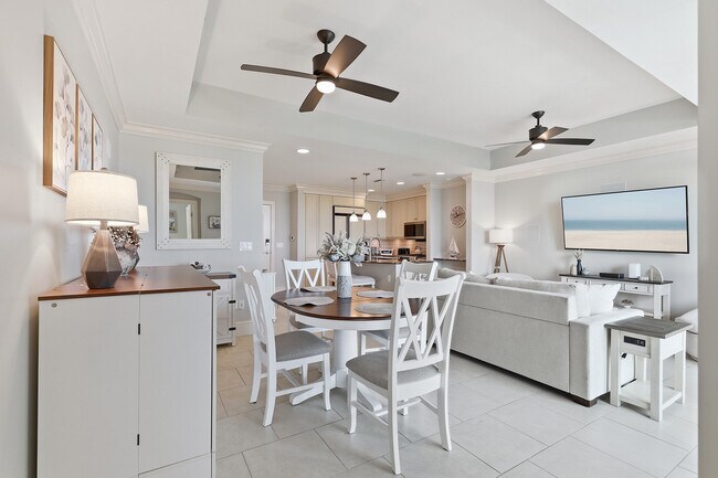 Photo - 9123 Strada Pl