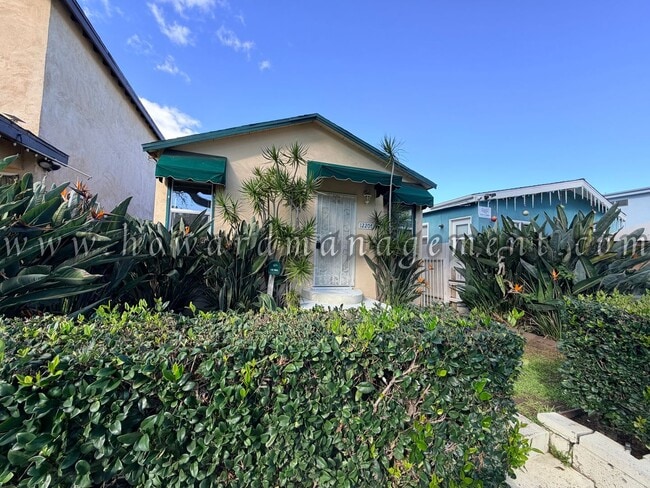 Photo - Cozy Single Family Home, Private Yard, Parking in Coveted West Side