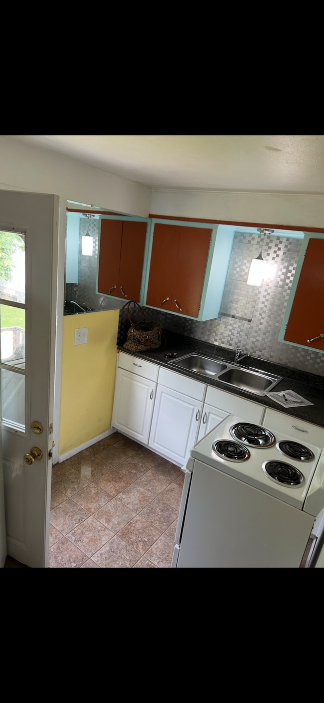 Photo - 1387 N Cole St Unit # 1