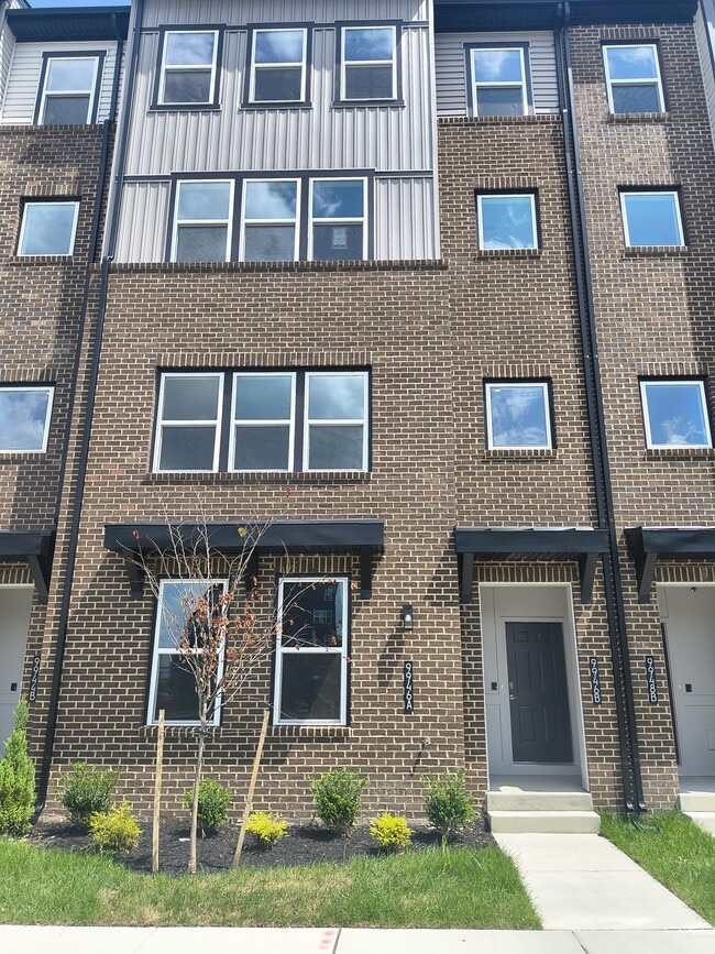 Building Photo - 9946A Count Fleet Cres Unit 9946A Count Fleet Crescent Laurel, MD 20723