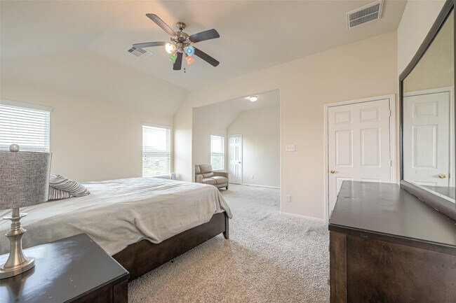 Photo - 3030 Currier Ct