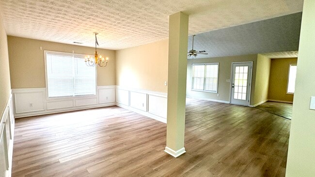 Photo - 2336 Pettit Dr