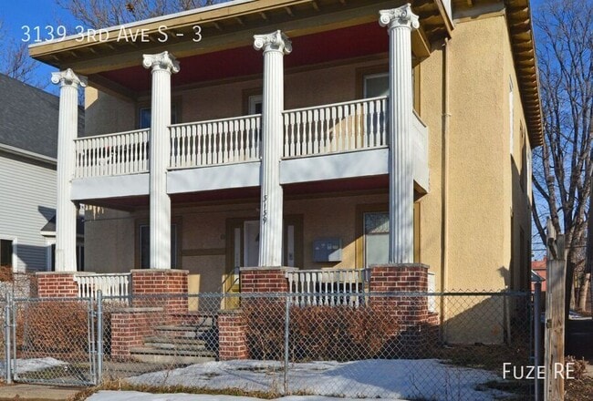 Building Photo - 3139 3rd Ave S Unit 3