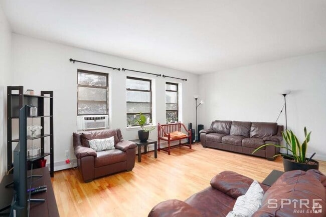 Building Photo - 3 bedroom in Brooklyn NY 11226 Unit 3E Rental