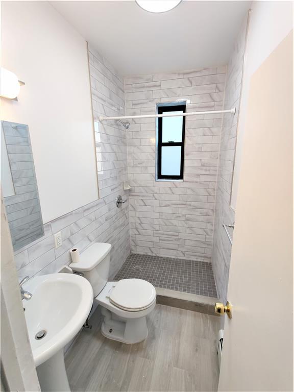 Photo - 345 Legion St