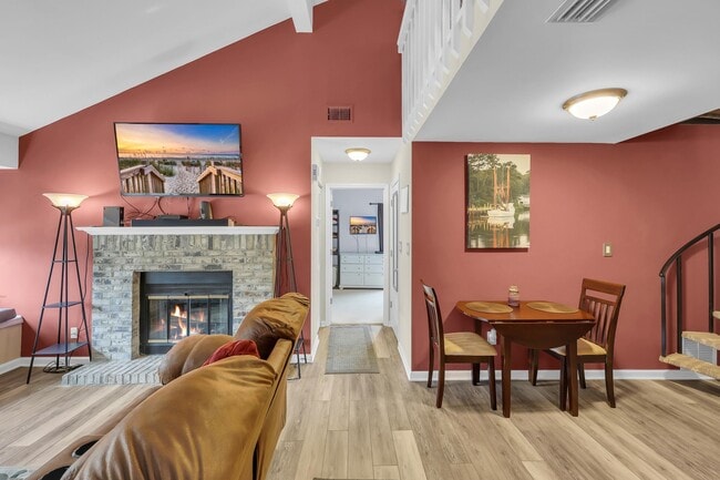 Photo - 1203 Erin Way