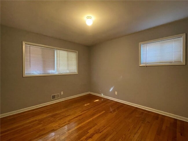 Photo - 2352 Arrow Cir