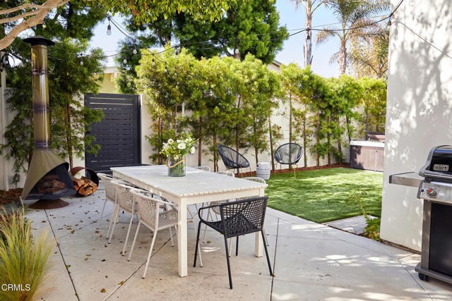 5121 Seabreeze Way