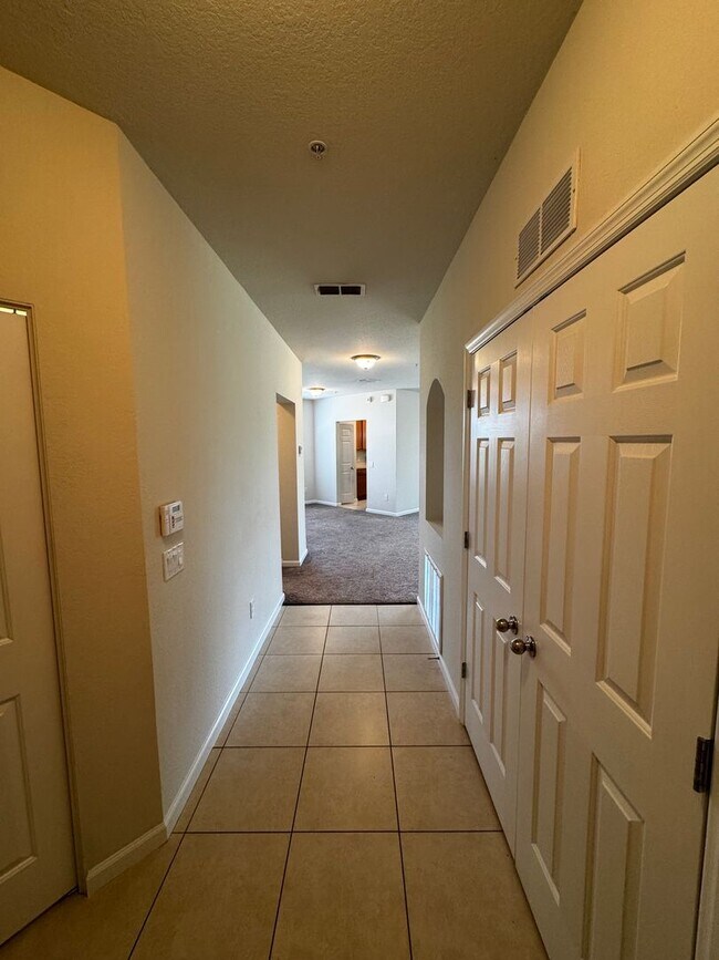 4401 SW 52nd Cir Unidad 101