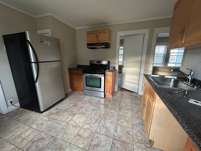 Building Photo - 31 Harvard St Unit 1 Rental