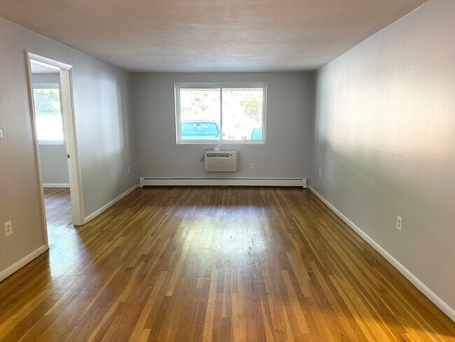 95 Maple St Unit 7