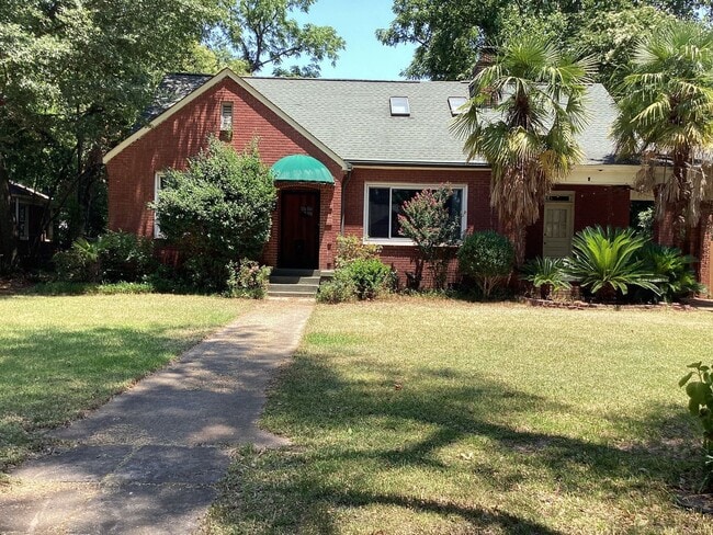 Building Photo - 2615 Cooper Ave