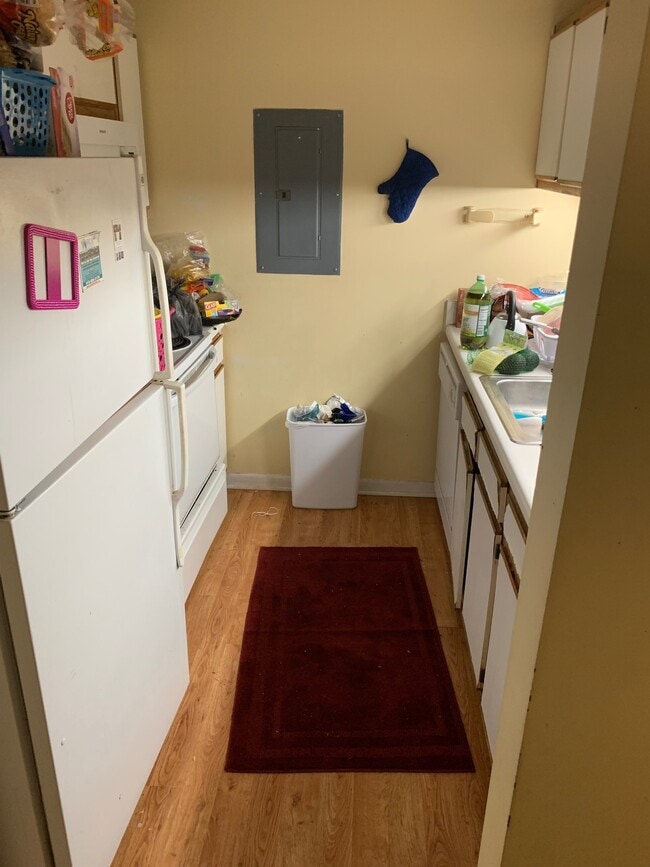 Photo - 1410 Collegiate Cir