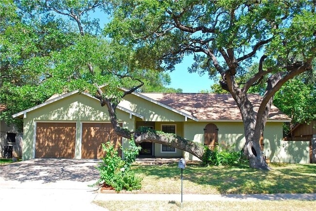 Building Photo - 11724 Running Fox Trail Rental