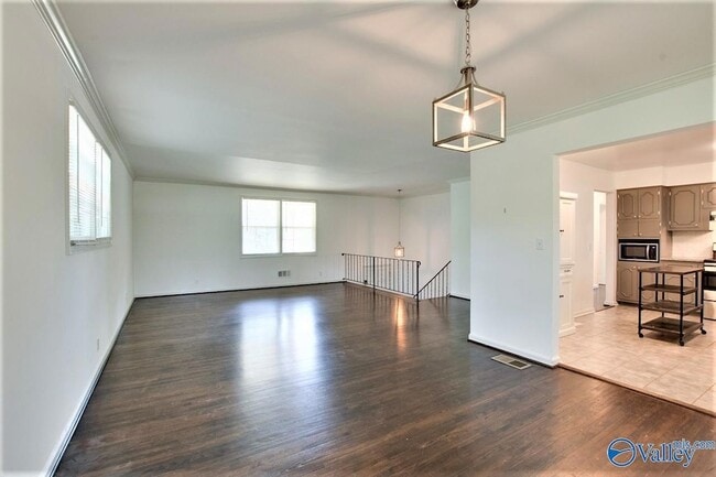 Photo - 5630 Woodridge St SW