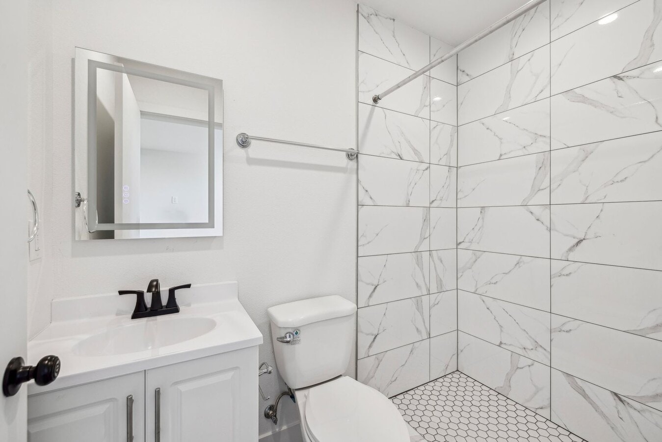 Photo - 3437 S Catalina St