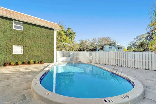 Photo - 50 Davie Blvd Unit SI FL1-ID1504117P