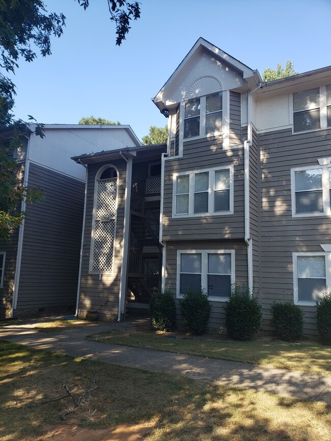 Building Photo - 6756 Willowbrook Dr Rental