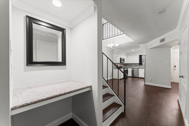Building Photo - 14515 Wunderlich Dr Unit 1413