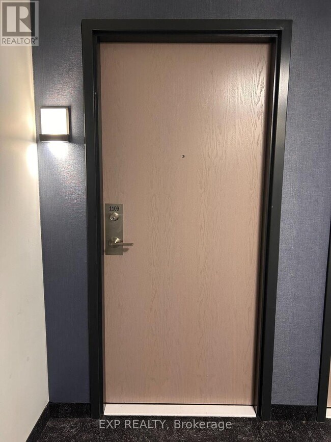 Photo - 58 Lakeside Ter