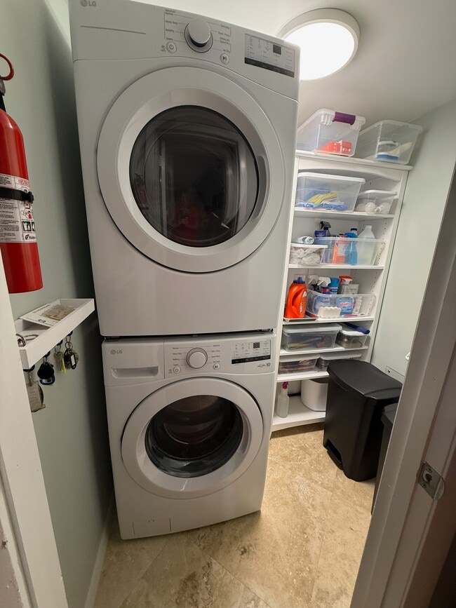 Photo - Hutchinson Island