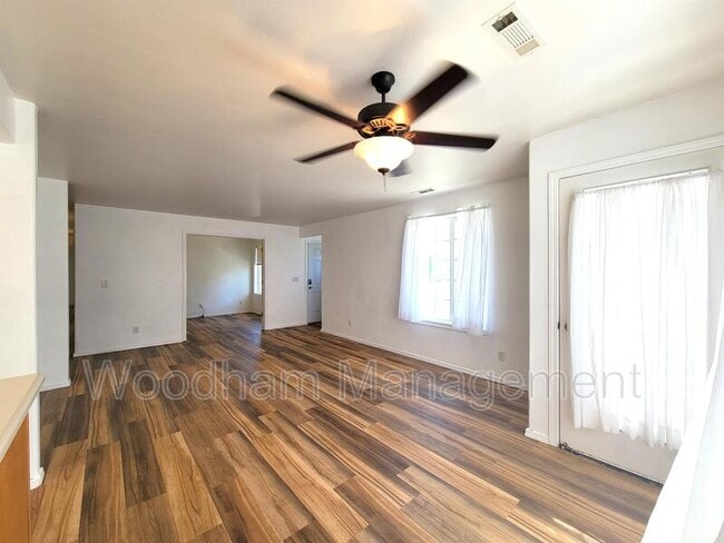 Photo - 3026 W Villard St