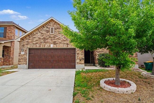 Building Photo - Stylish 3BR + Flex Home with Solar Near Randolph AFB - Realtor Commission: $500