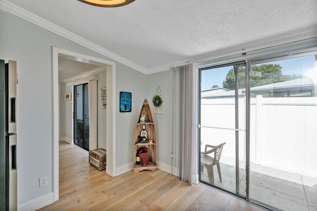 Building Photo - 44 Jacaranda Cay Ct Unit 44 Rental