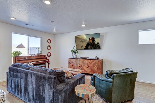 Photo - 3 BEDROOM Long Valley Townhome with all the Amenities