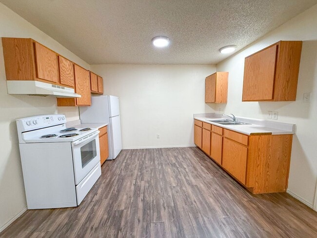 Building Photo - Cozy 1 Bedroom Apartment in Lubbock! Unit C3