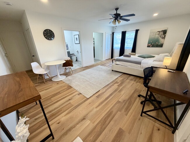 Photo - 3610 Valencia St