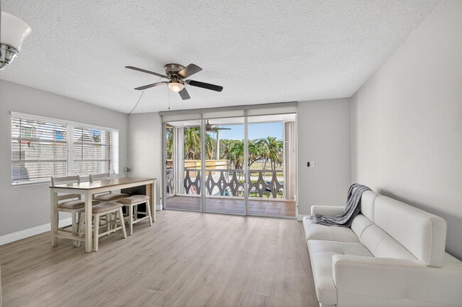 Photo - 15 S Golfview Rd Unidad 201