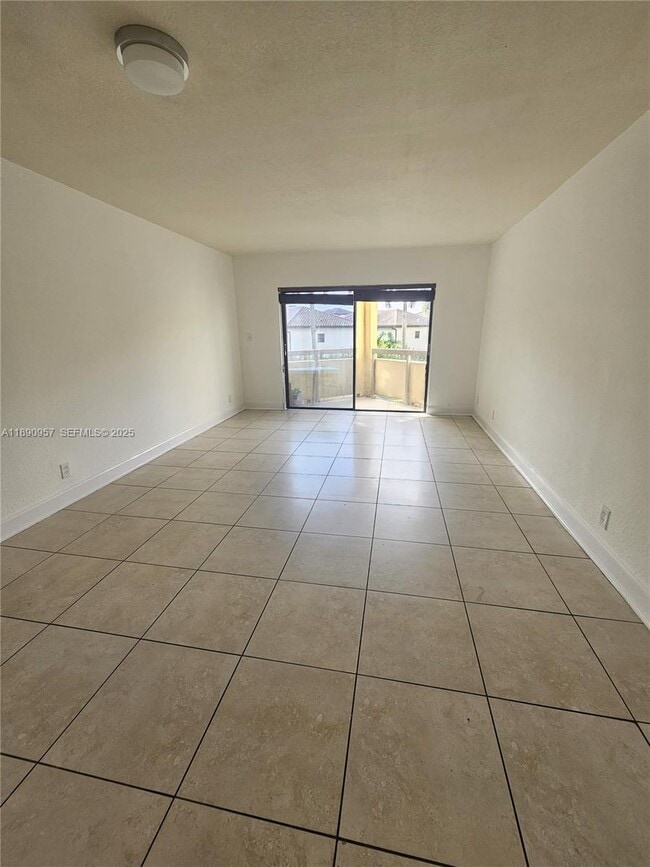 Photo - 8290 Lake Dr Unit 303