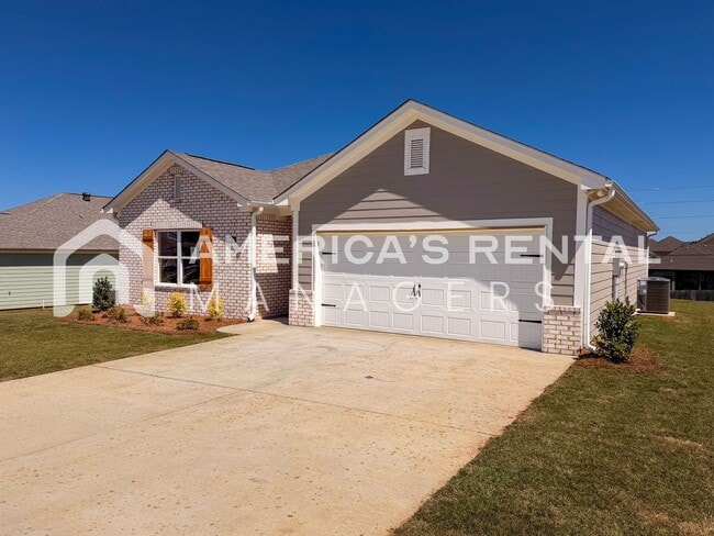 Photo - Brand New Three Bedroom Hudson Plan for Rent in Tuscaloosa! Sign a 13-month lease by 5/15/2026 an...