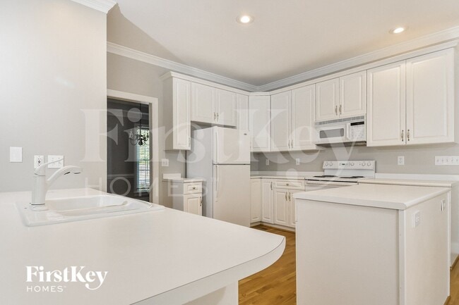 Photo - 11 Stonebury Ct